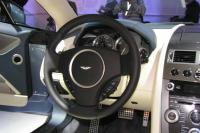 Interieur_Aston-Martin-Rapide-2010_19