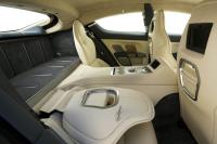 Interieur_Aston-Martin-Rapide-2010_21