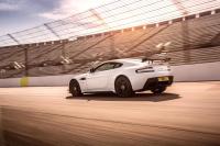 Exterieur_Aston-Martin-Vantage-AMR_4