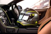 Interieur_Aston-Martin-Vantage-AMR_15
                                                        width=