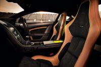 Interieur_Aston-Martin-Vantage-AMR_16