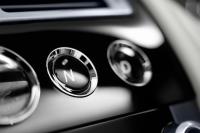 Interieur_Aston-Martin-Virage_30
                                                        width=