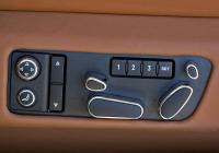 Interieur_Bentley-Continental-Flying-Spur_48
                                                        width=