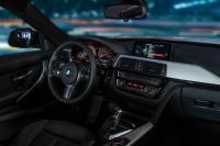 Interieur_Bmw-330e_15