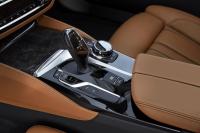 Interieur_Bmw-530d-Luxury-2016_40
                                                        width=