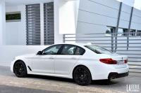 Exterieur_Bmw-540i-sDrive_1
                                                                        width=