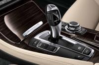 Interieur_Bmw-ActiveHybrid-5_40
                                                        width=