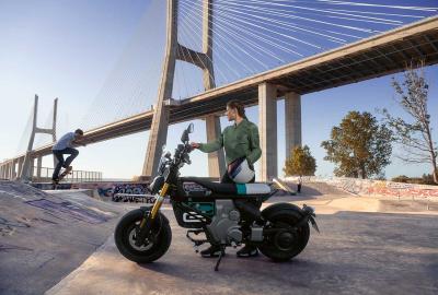 Exterieur_bmw-ce-02-les-photos-du-scooter-electrique_0