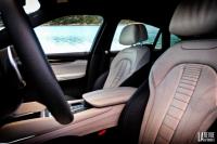 Interieur_Bmw-X6-M50d-2015_27
                                                        width=