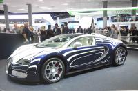 Exterieur_Bugatti-Veyron-Or-Blanc_12
                                                        width=