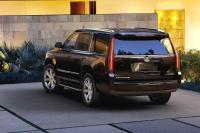 Exterieur_Cadillac-Escalade-2014_7