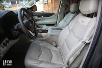 Interieur_Cadillac-Escalade-V8-Platinum_40