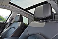 Interieur_Cadillac-SRX-4_21