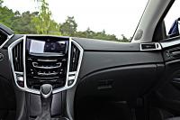 Interieur_Cadillac-SRX-4_18