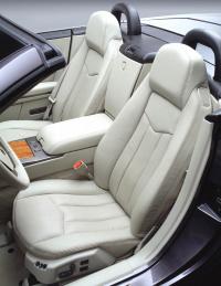 Interieur_Cadillac-XLR_22
                                                        width=