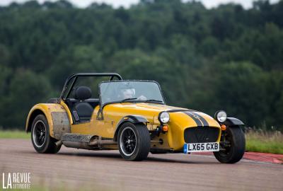 Essai caterham 485 s 240 chevaux pour un poids plume 