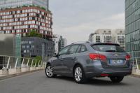 Exterieur_Chevrolet-Cruze-SW-VCDi-LTZ_13