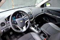 Interieur_Chevrolet-Cruze-SW-VCDi-LTZ_27
                                                        width=