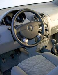 Interieur_Chevrolet-Kalos_23