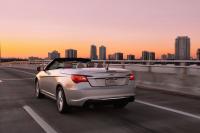 Exterieur_Chrysler-200-Cabriolet_10
                                                        width=