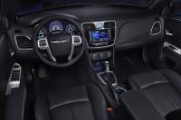 Interieur_Chrysler-200-Cabriolet_19