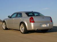 Exterieur_Chrysler-300C_26