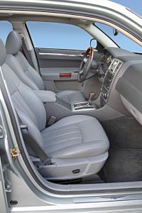 Interieur_Chrysler-300C_56