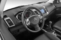 Interieur_Citroen-C-Crosser_15
                                                        width=