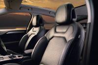 Interieur_Citroen-C4-2011_32
                                                        width=