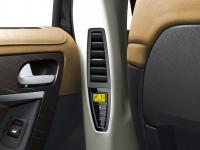 Interieur_Citroen-C4-Grand-Picasso_23
                                                        width=