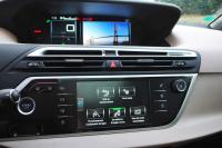 Interieur_Citroen-C4-Picasso-2-THP-156-Exclusive_19