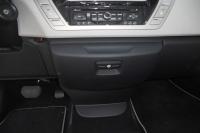 Interieur_Citroen-C4-Picasso-eHdi-110_7
                                                        width=