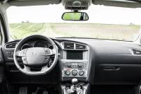 Interieur_Citroen-C4-THP-130-2014_35