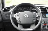 Interieur_Citroen-C4-THP-130-2014_25