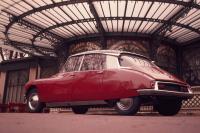 Exterieur_Citroen-DS-19-1955_0
                                                                        width=