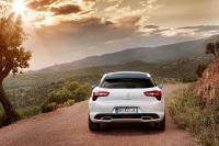 Exterieur_Citroen-DS5-Pure-Pearl_3
                                                        width=