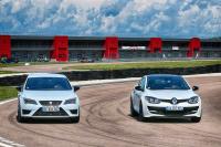 Exterieur_Comparatif-Leon-Cupra-VS-Megane-RS_15