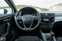 Interieur_Comparatif-Peugeot-208-VS-Seat-Ibiza_36