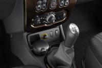 Interieur_Dacia-Duster-2012_16