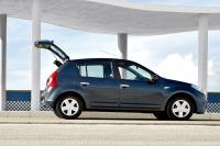 Exterieur_Dacia-Sandero-2009_25