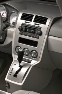 Interieur_Dodge-Caliber_15