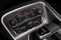 Interieur_Dodge-Challenger-SRT-Hellcat_53
                                                        width=