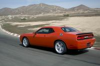 Exterieur_Dodge-Challenger-SRT8_7