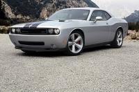 Exterieur_Dodge-Challenger-SRT8_0