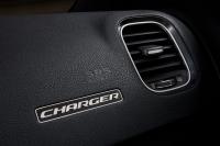 Interieur_Dodge-Charger-2015_21