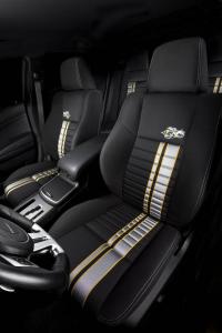 Interieur_Dodge-Charger-SRT8-Super-Bee_22
                                                        width=