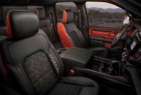 Interieur_Dodge-RAM-1500_20