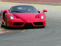 Exterieur_Ferrari-Enzo_11
                                                        width=