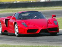 Exterieur_Ferrari-Enzo_50
                                                        width=