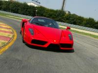 Exterieur_Ferrari-Enzo_17
                                                        width=